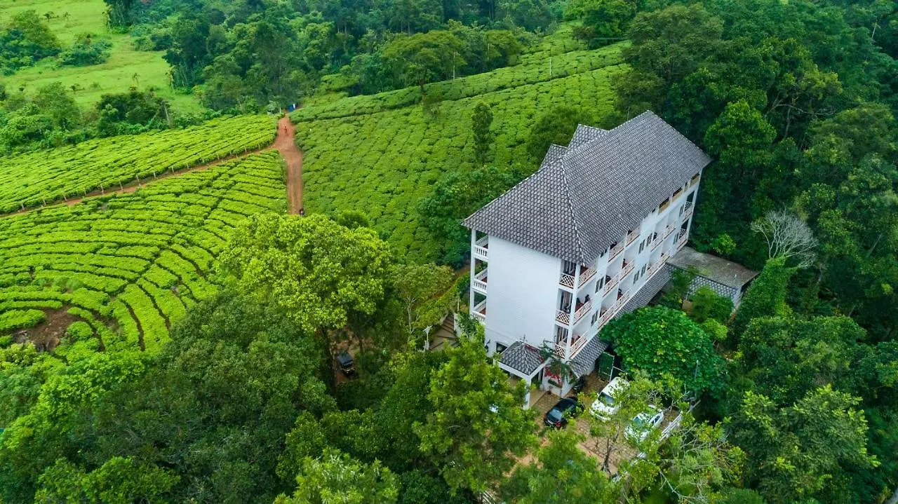 Tea Harvester Муннар