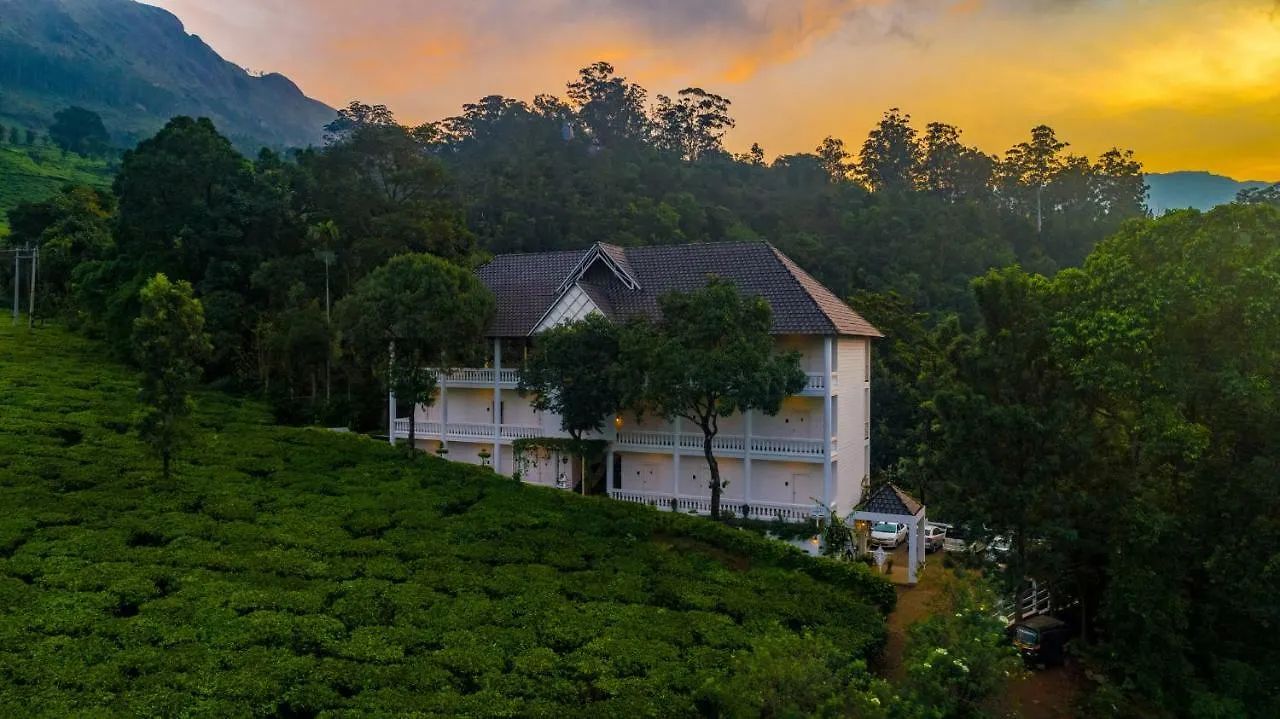 *** Resort Tea Harvester Munnar India